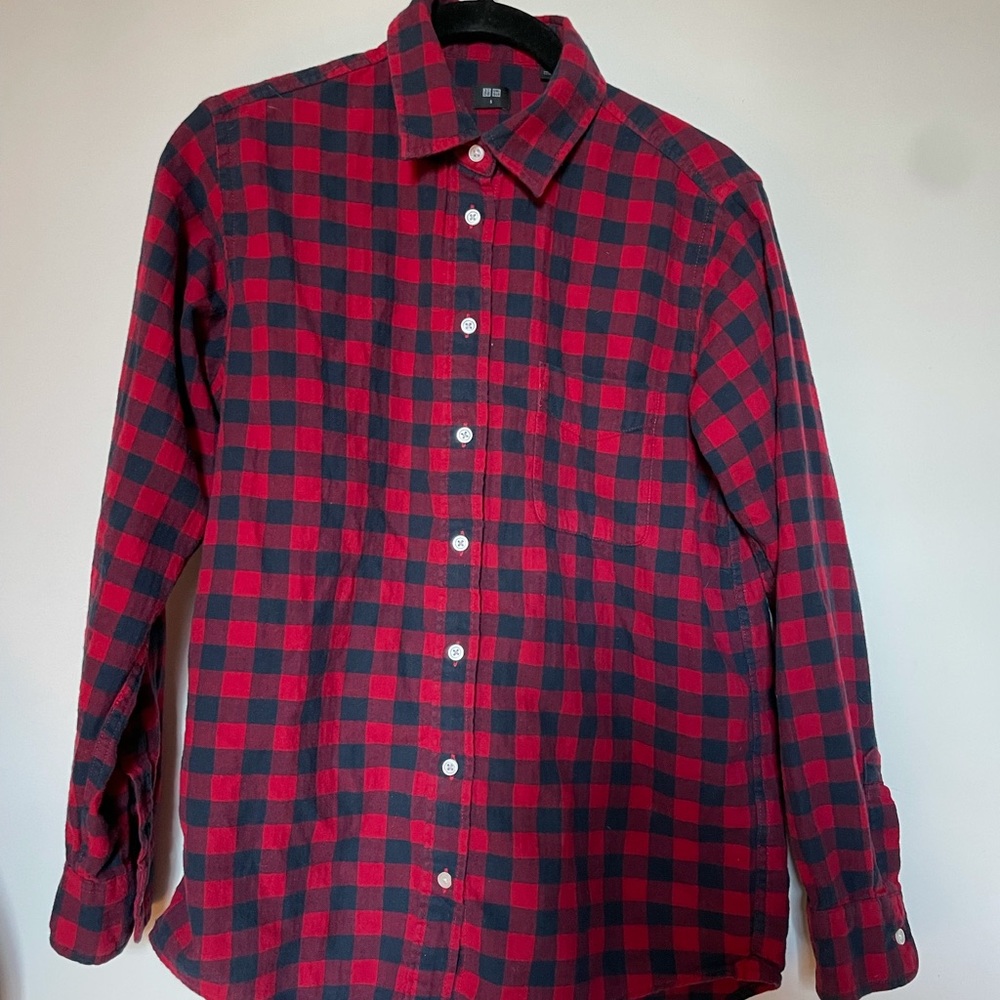 uniqlo cotton flannel shirt red & black paid size small women